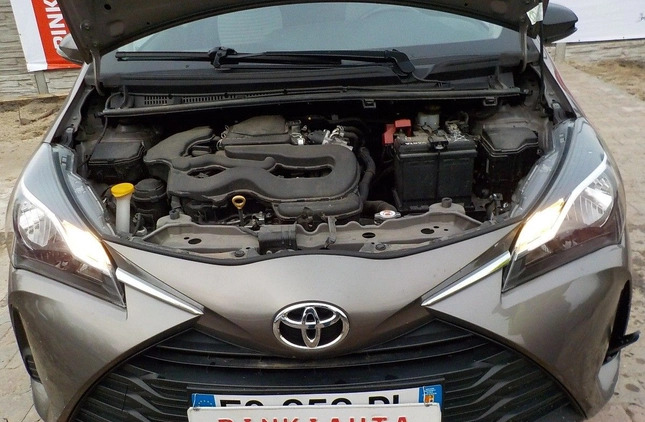 Toyota Yaris cena 34900 przebieg: 55200, rok produkcji 2020 z Kartuzy małe 301